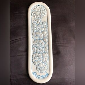 Vintage Off White & Blue Ceramic Garlic Bread Basket Warmer  1 Ft. Long